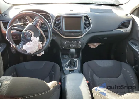 2016 Jeep Cherokee Latitude z USA, uszkodzony, nr VIN 1C4PJMCS6GW205880